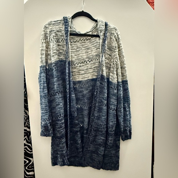 Size 18/20 blue and gray knit cardigan!… - Picture 1 of 3